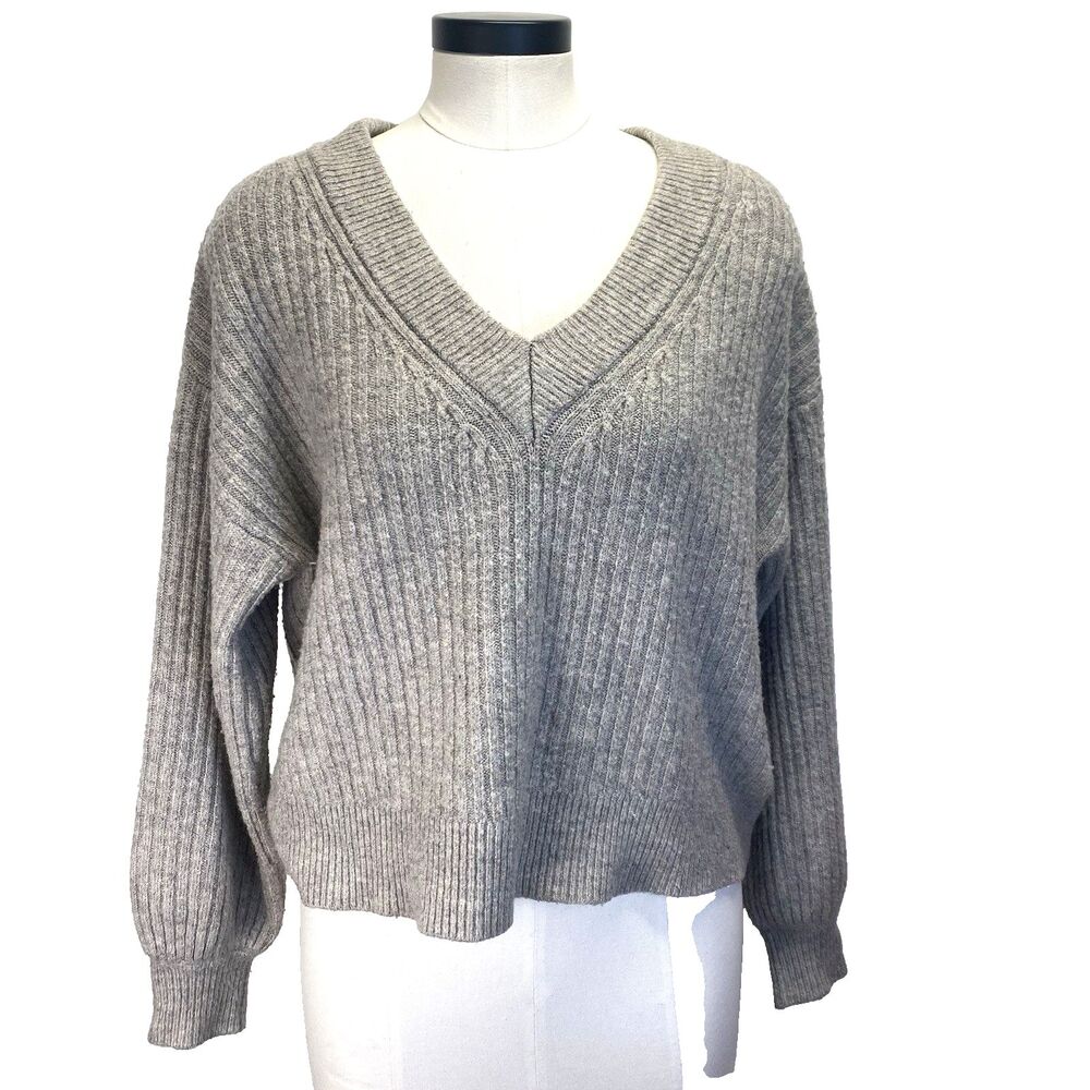 Elodie Women S Ribbed Cropped Heather Gray Drop Shoulder Pullover V-neck Sweater